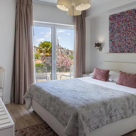 Boutique Casa Do Outeiro - Arts & Crafts ホテル 4*