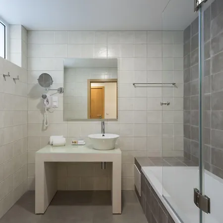 Boutique Casa Do Outeiro - Arts & Crafts Batalha
